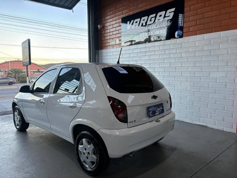 CHEVROLET - CELTA - 2013/2013 - Branca - R$ 36.000,00