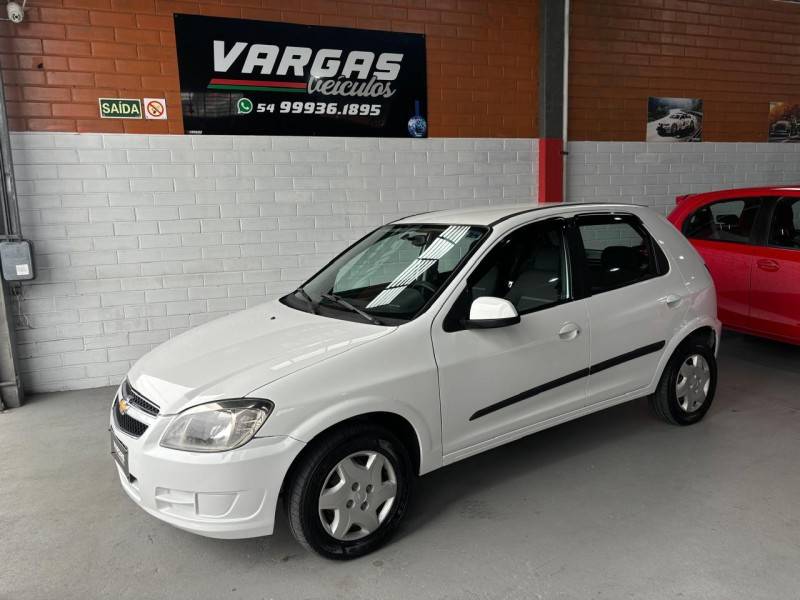 CHEVROLET - CELTA - 2013/2014 - Branca - R$ 34.500,00
