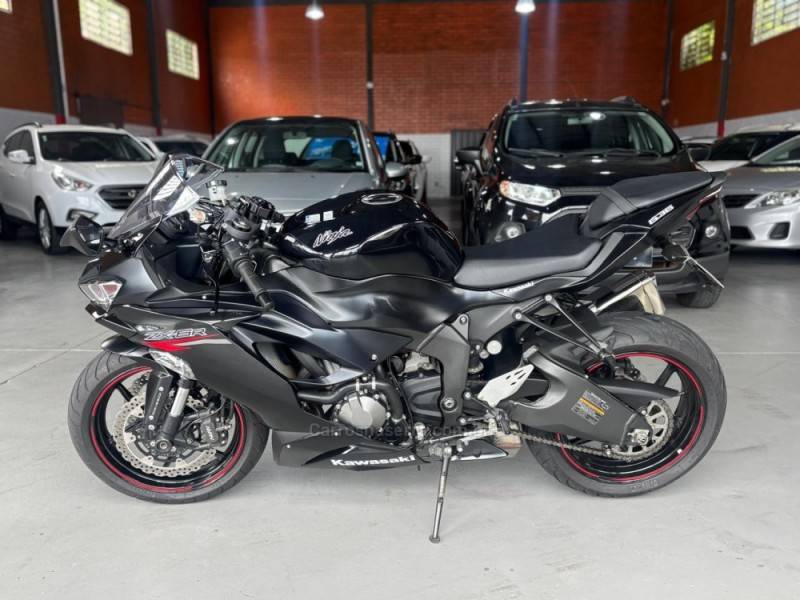 KAWASAKI - NINJA ZX-6R 636 - 2020/2020 - Preta - R$ 60.000,00