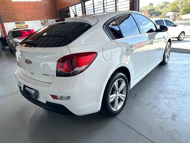 CHEVROLET - CRUZE - 2015/2015 - Branca - R$ 68.000,00