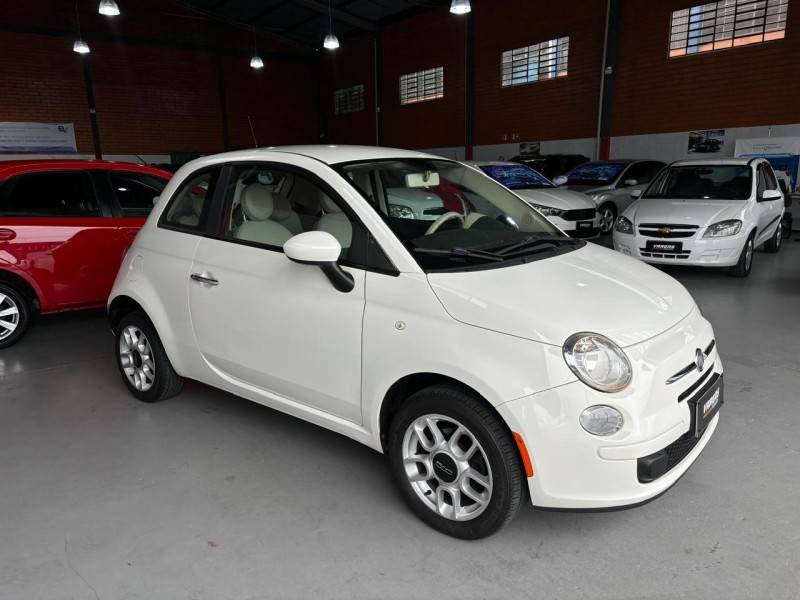 FIAT - 500 - 2012/2012 - Branca - R$ 45.000,00