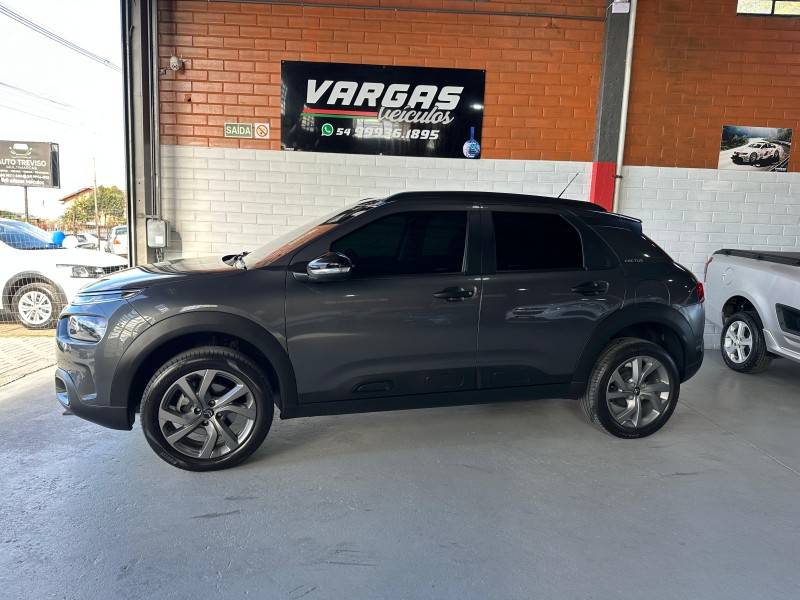 CITROËN - C4 CACTUS - 2022/2022 - Cinza - R$ 79.000,00