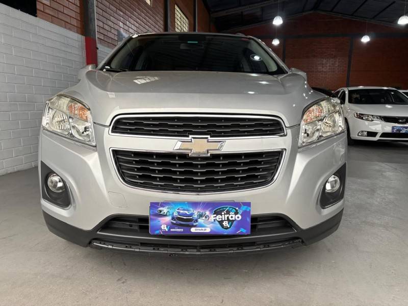 CHEVROLET - TRACKER - 2013/2014 - Prata - R$ 70.000,00