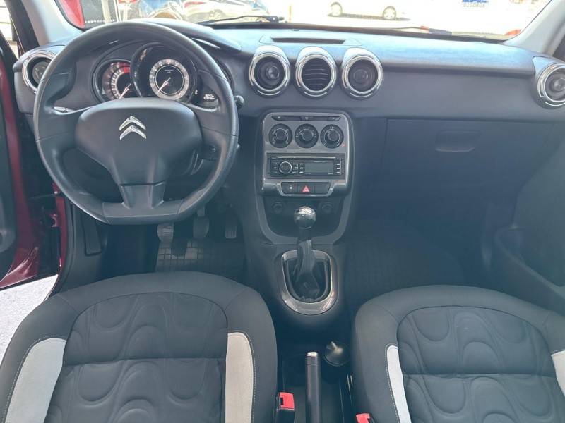 CITROËN - C3 - 2013/2014 - Vermelha - R$ 39.000,00