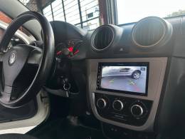VOLKSWAGEN - VOYAGE - 2012/2013 - Branca - R$ 34.000,00