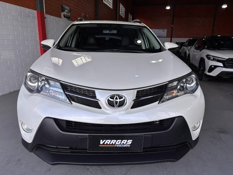 TOYOTA - RAV4 - 2013/2013 - Branca - R$ 81.000,00