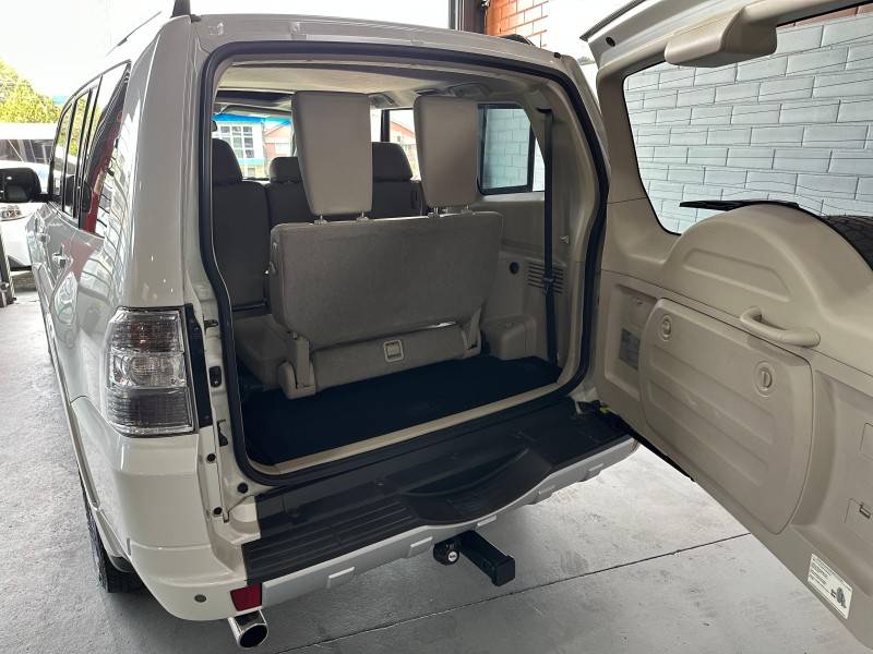 MITSUBISHI - PAJERO FULL - 2014/2014 - Branca - R$ 138.000,00