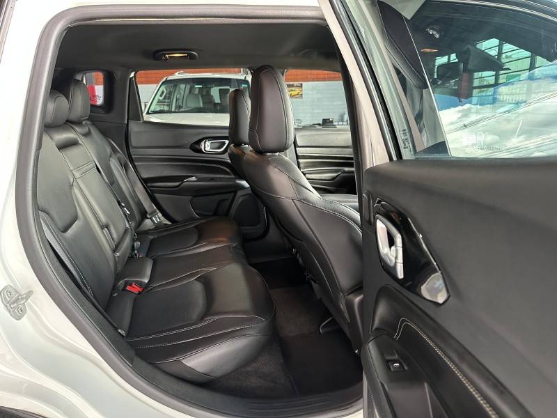 JEEP - COMPASS - 2021/2022 - Branca - R$ 132.000,00
