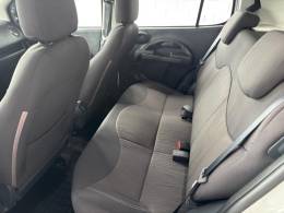 FIAT - UNO - 2014/2014 - Branca - R$ 40.000,00