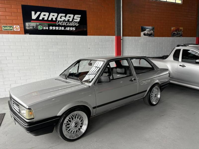 VOLKSWAGEN - VOYAGE - 1989/1989 - Prata - R$ 50.000,00