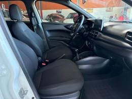 FIAT - CRONOS - 2021/2021 - Branca - R$ 68.000,00