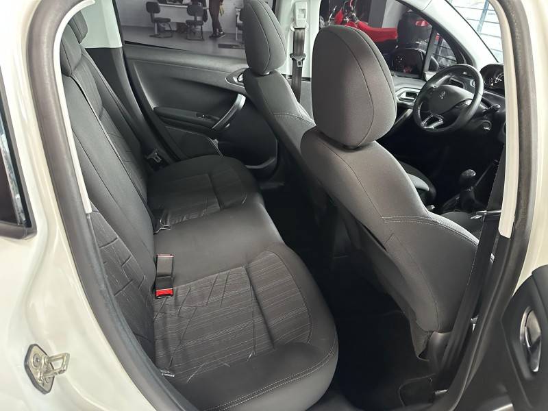 PEUGEOT - 208 - 2013/2013 - Branca - R$ 46.000,00