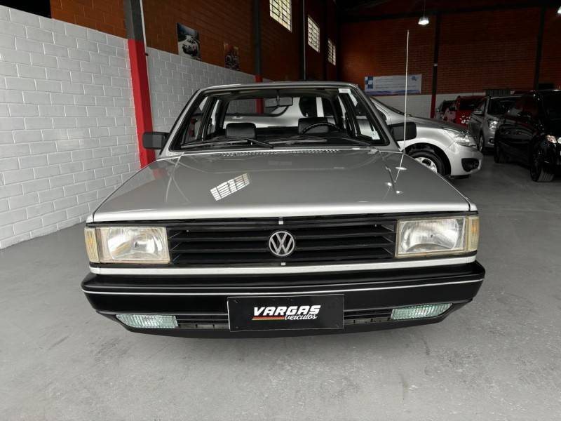 VOLKSWAGEN - VOYAGE - 1989/1989 - Prata - R$ 50.000,00