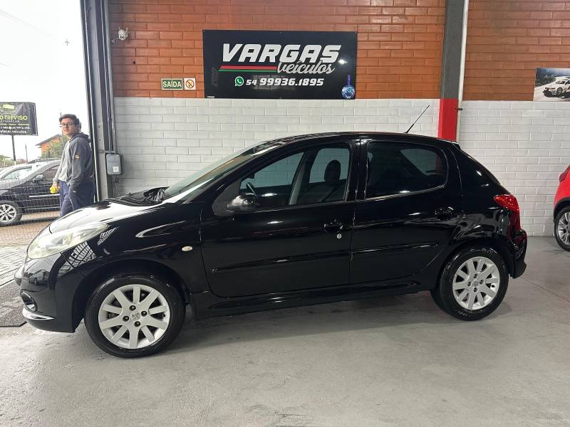 PEUGEOT - 207 - 2009/2010 - Preta - R$ 24.000,00