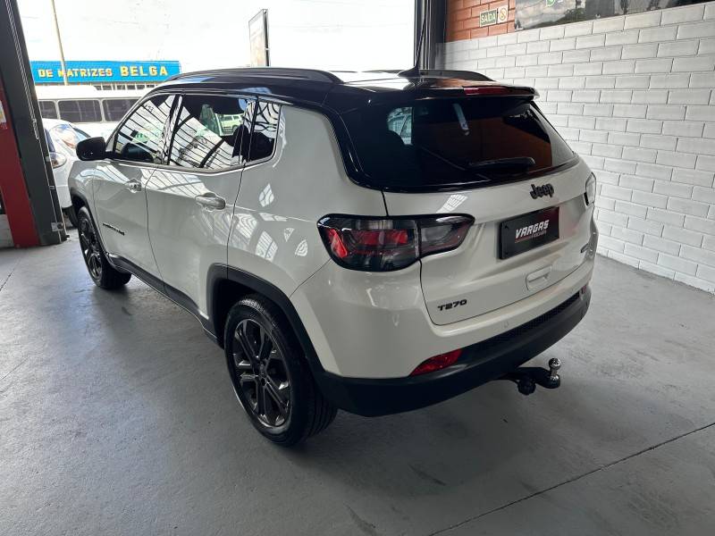 JEEP - COMPASS - 2021/2022 - Branca - R$ 132.000,00