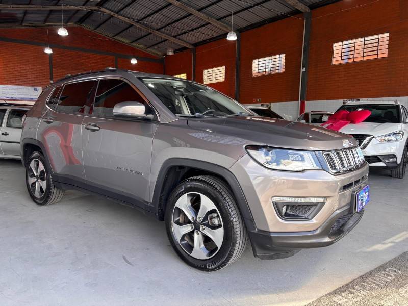 JEEP - COMPASS - 2018/2018 - Cinza - R$ 90.000,00