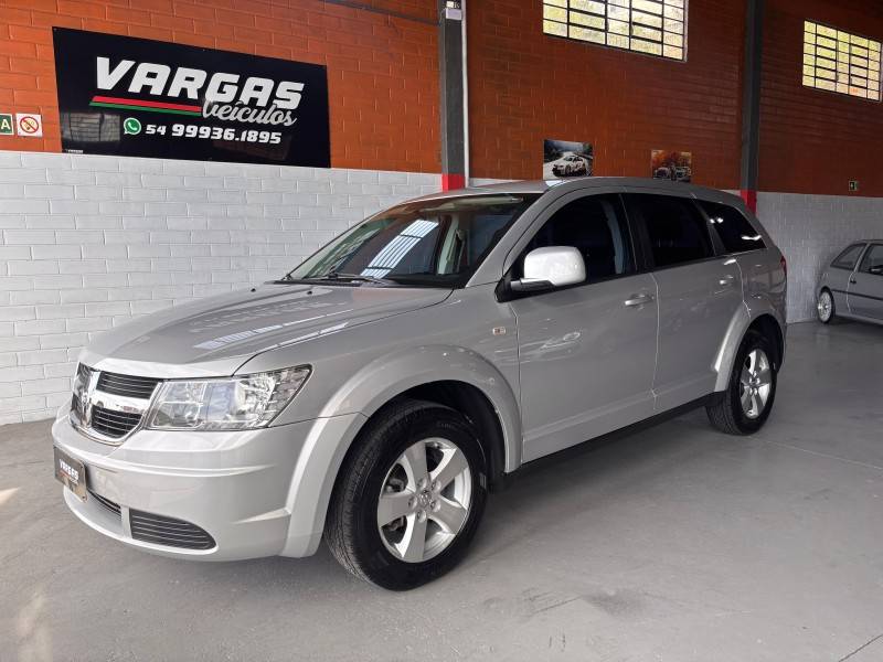 DODGE - JOURNEY - 2010/2010 - Prata - R$ 44.000,00