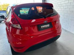 FORD - FIESTA - 2017/2017 - Vermelha - R$ 53.000,00