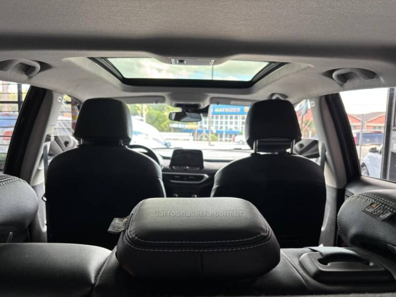 CHEVROLET - TRACKER - 2024/2025 - Preta - R$ 136.000,00