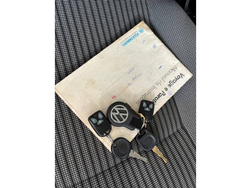 VOLKSWAGEN - VOYAGE - 1989/1989 - Prata - R$ 50.000,00
