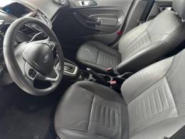 FORD - FIESTA - 2014/2015 - Branca - R$ 50.000,00