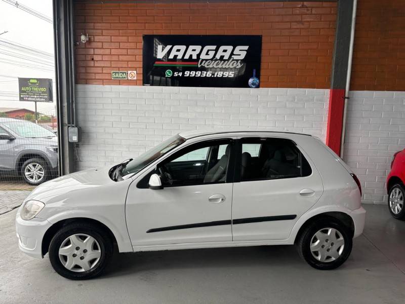 CHEVROLET - CELTA - 2013/2014 - Branca - R$ 34.500,00