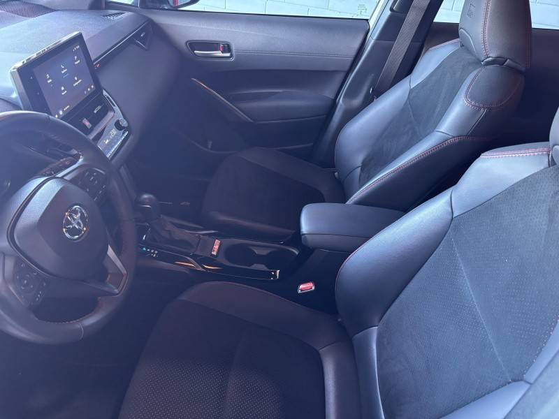 TOYOTA - COROLLA - 2023/2024 - Branca - R$ 170.000,00