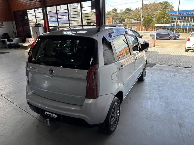 FIAT - IDEA - 2010/2011 - Prata - R$ 29.000,00