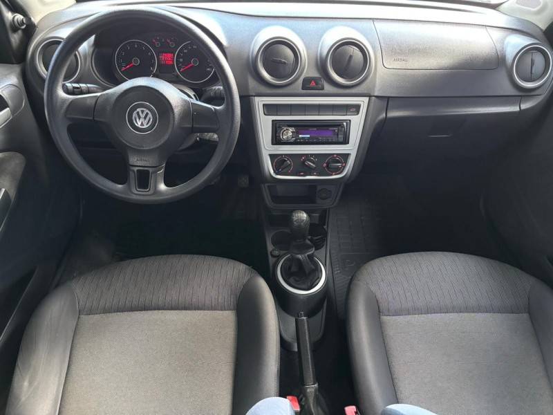 VOLKSWAGEN - VOYAGE - 2014/2014 - Prata - R$ 39.000,00