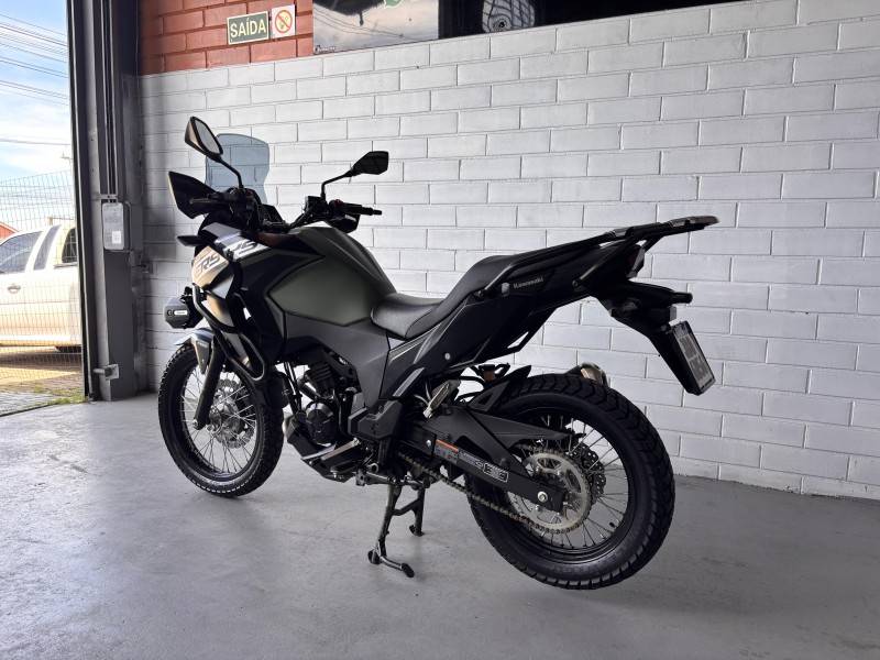KAWASAKI - VERSYS 300X TOURER - 2022/2022 - Verde - R$ 32.000,00