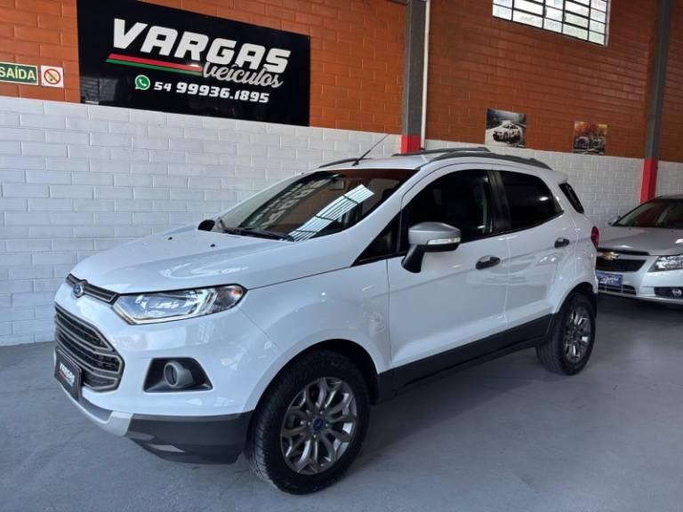 FORD - ECOSPORT - 2015/2016 - Branca - R$ 58.000,00