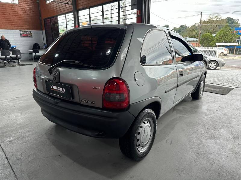 CHEVROLET - CORSA - 1996/1997 - Cinza - R$ 13.000,00