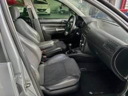 VOLKSWAGEN - GOLF - 2011/2011 - Prata - R$ 50.000,00
