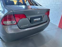 HONDA - CIVIC - 2011/2011 - Cinza - R$ 52.000,00