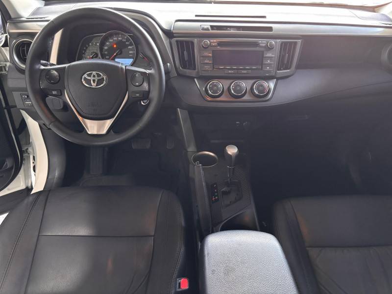 TOYOTA - RAV4 - 2013/2013 - Branca - R$ 81.000,00