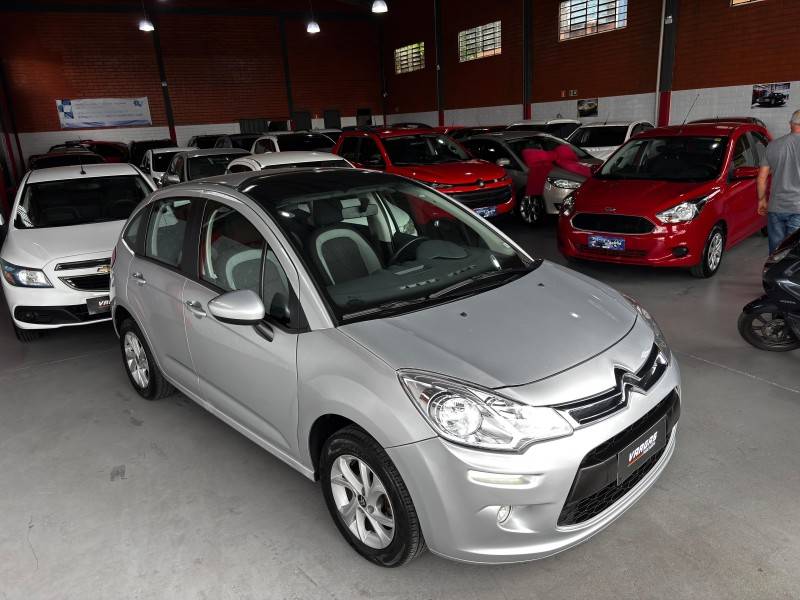 CITROËN - C3 - 2016/2017 - Prata - R$ 54.000,00