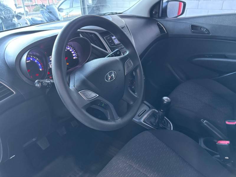 HYUNDAI - HB20 - 2018/2019 - Branca - R$ 56.000,00