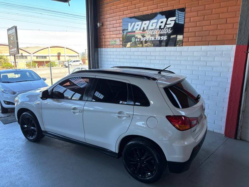 MITSUBISHI - ASX - 2011/2012 - Branca - R$ 60.000,00
