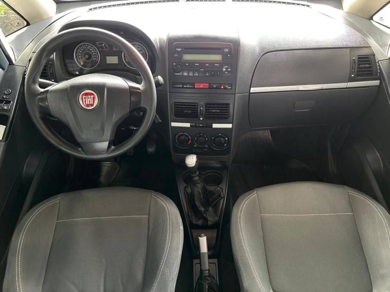 FIAT - IDEA - 2010/2011 - Prata - R$ 29.000,00