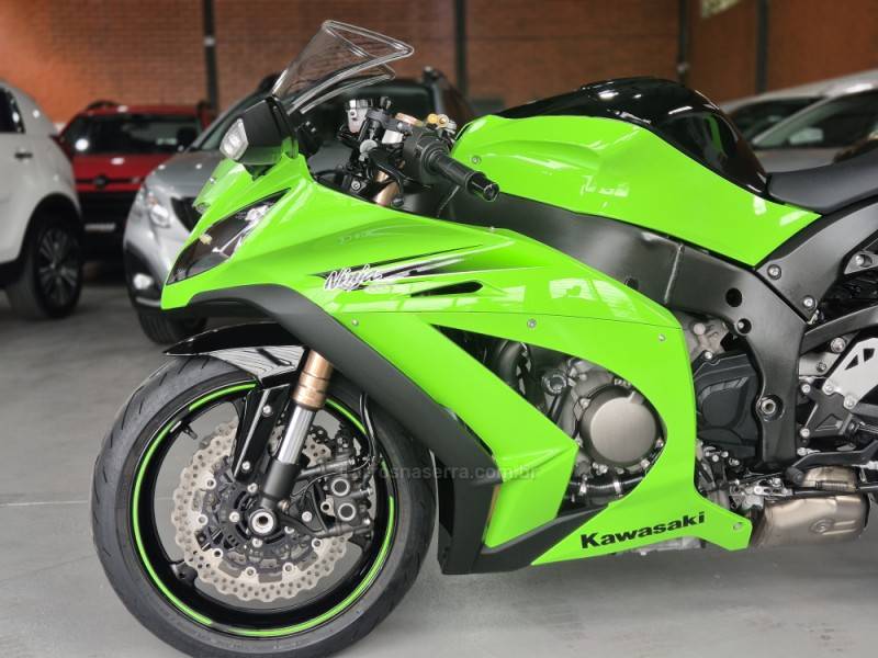 KAWASAKI - NINJA ZX-10R - 2011/2011 - Verde - R$ 49.000,00