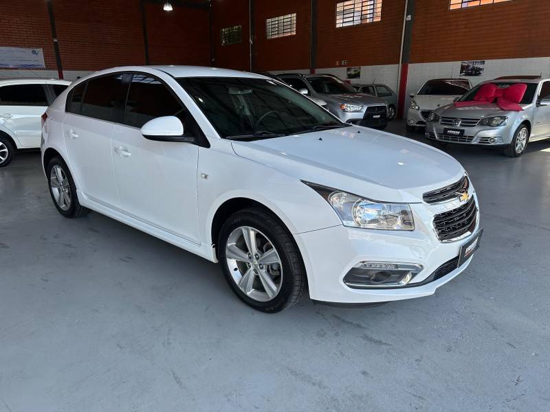 CHEVROLET - CRUZE - 2015/2015 - Branca - R$ 68.000,00