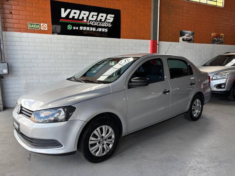 VOLKSWAGEN - VOYAGE - 2014/2014 - Prata - R$ 39.000,00