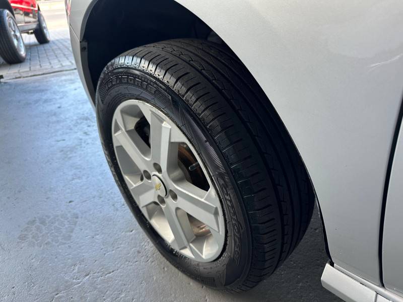 CHEVROLET - MONTANA - 2017/2018 - Prata - R$ 53.000,00