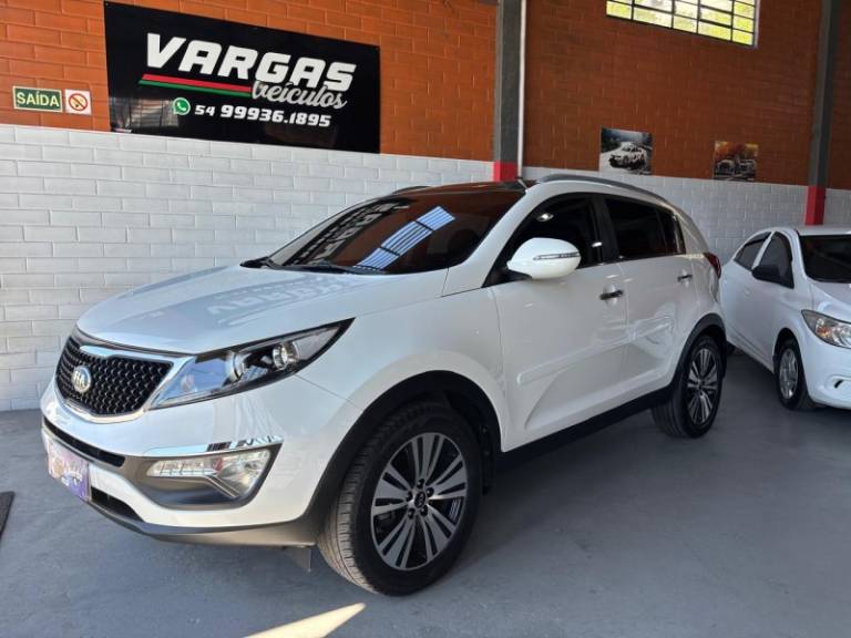 KIA MOTORS - SPORTAGE - 2014/2015 - Branca - R$ 85.000,00