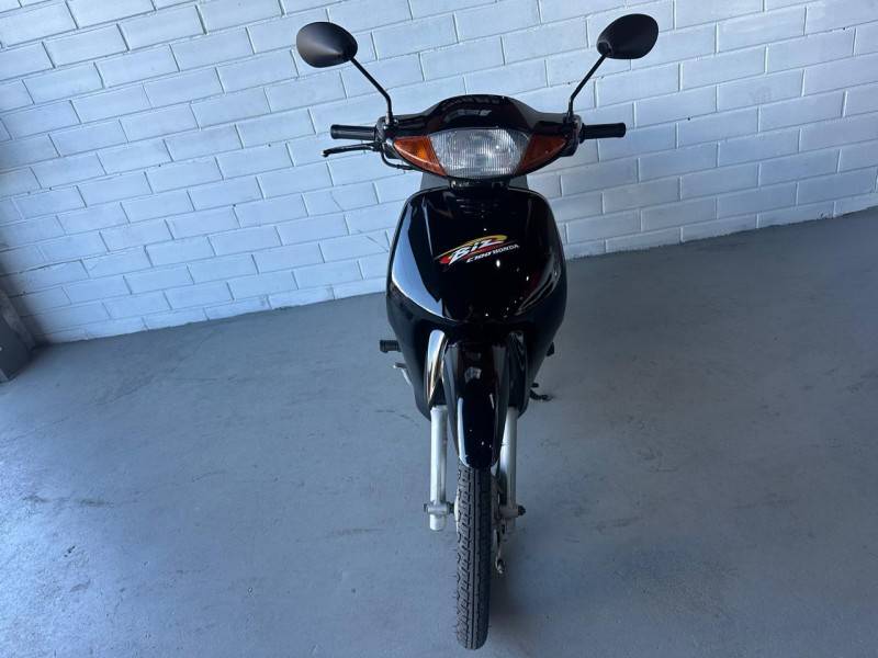 HONDA - BIZ 100 - 2000/2000 - Preta - R$ 5.900,00
