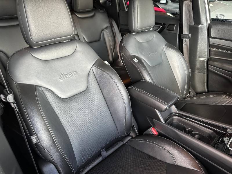 JEEP - COMPASS - 2021/2022 - Branca - R$ 132.000,00