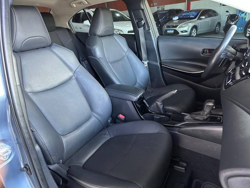 TOYOTA - COROLLA - 2020/2020 - Cinza - R$ 116.000,00