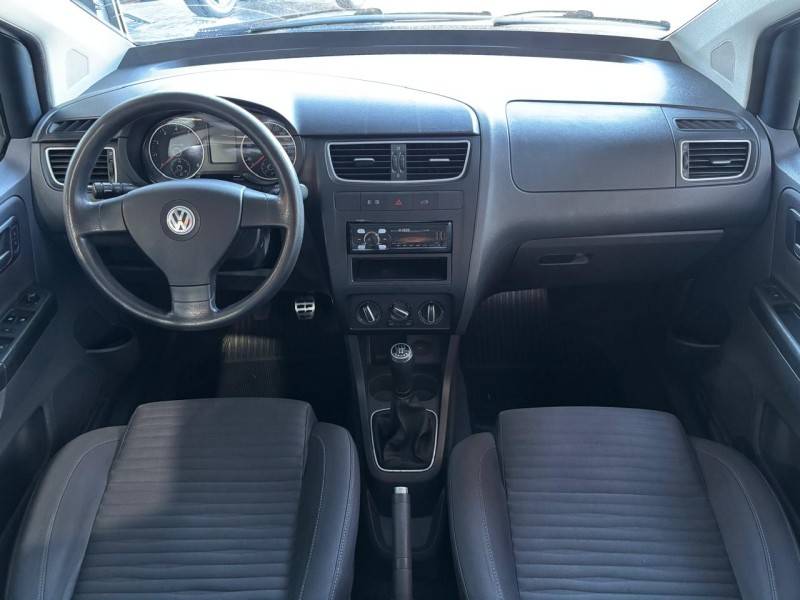 VOLKSWAGEN - CROSSFOX - 2011/2011 - Branca - R$ 43.000,00