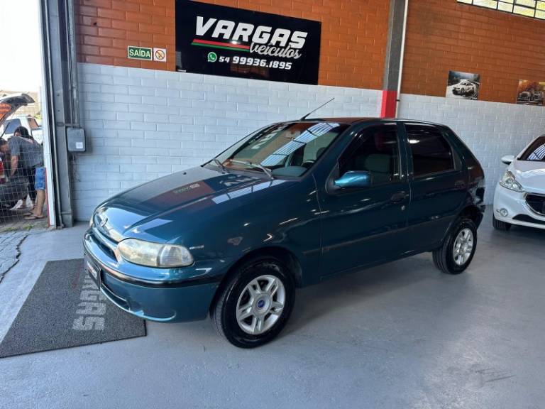FIAT - PALIO - 2001/2001 - Verde - R$ 15.900,00
