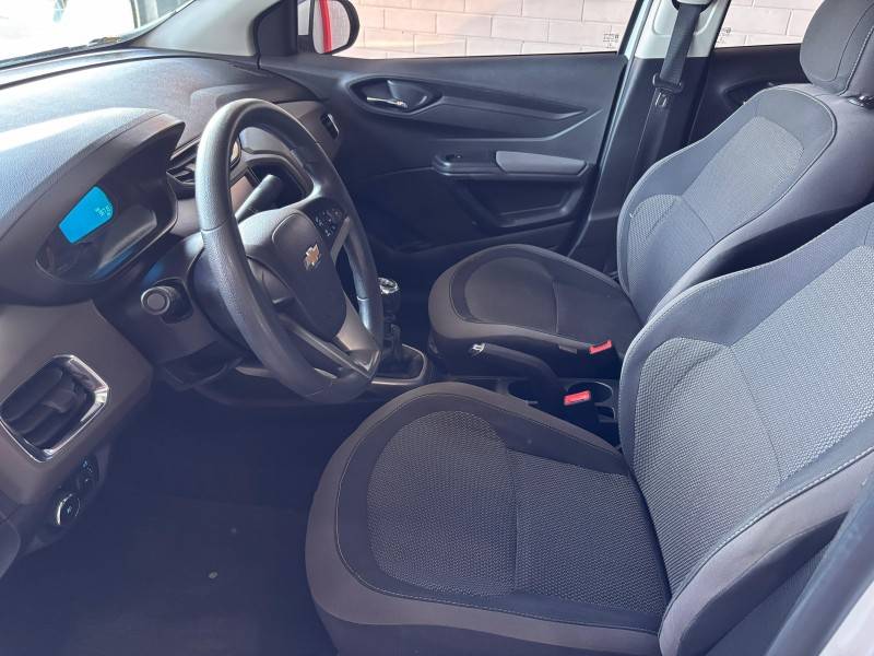CHEVROLET - PRISMA - 2016/2016 - Branca - R$ 56.000,00